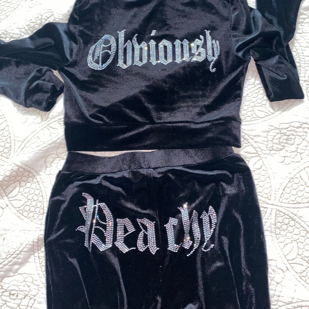 Velour Black crop top pants set
